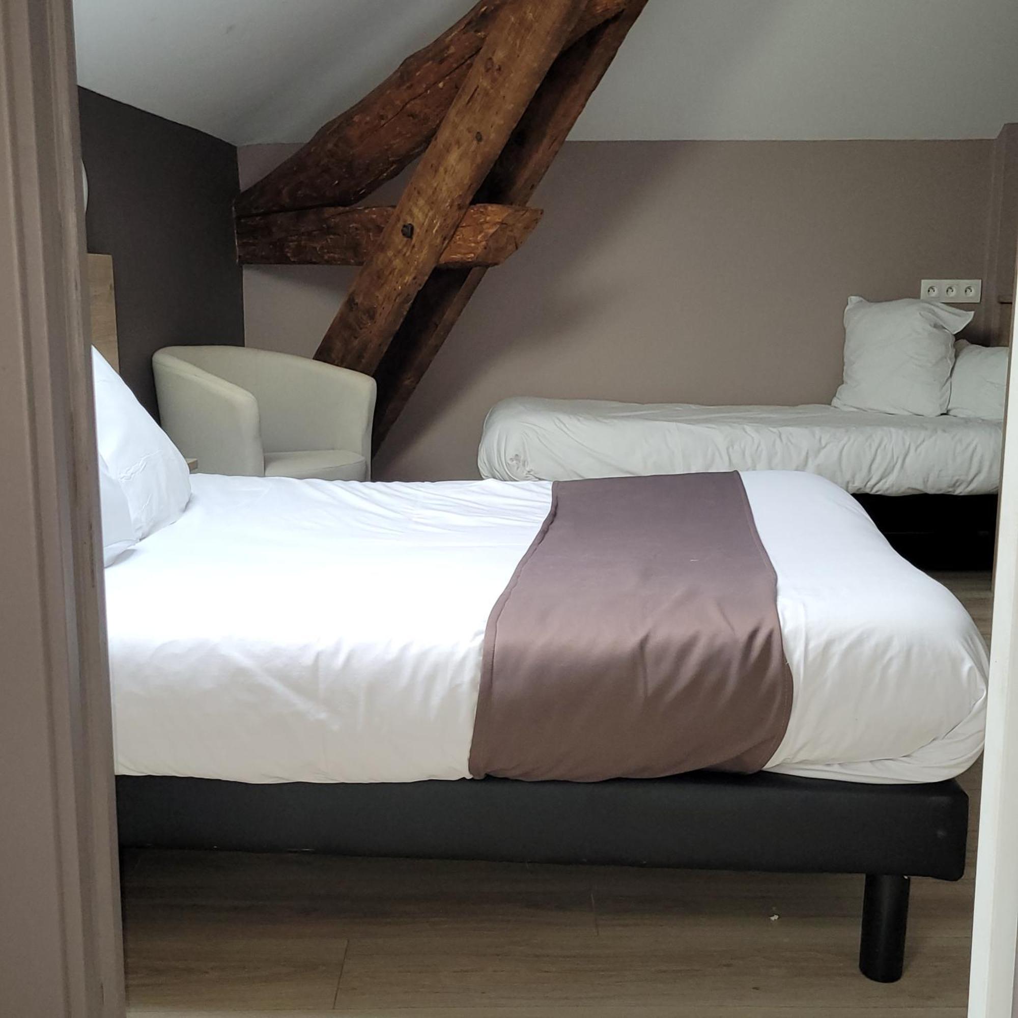 Logis Auberge Des Voyageurs Vandieres  Ngoại thất bức ảnh