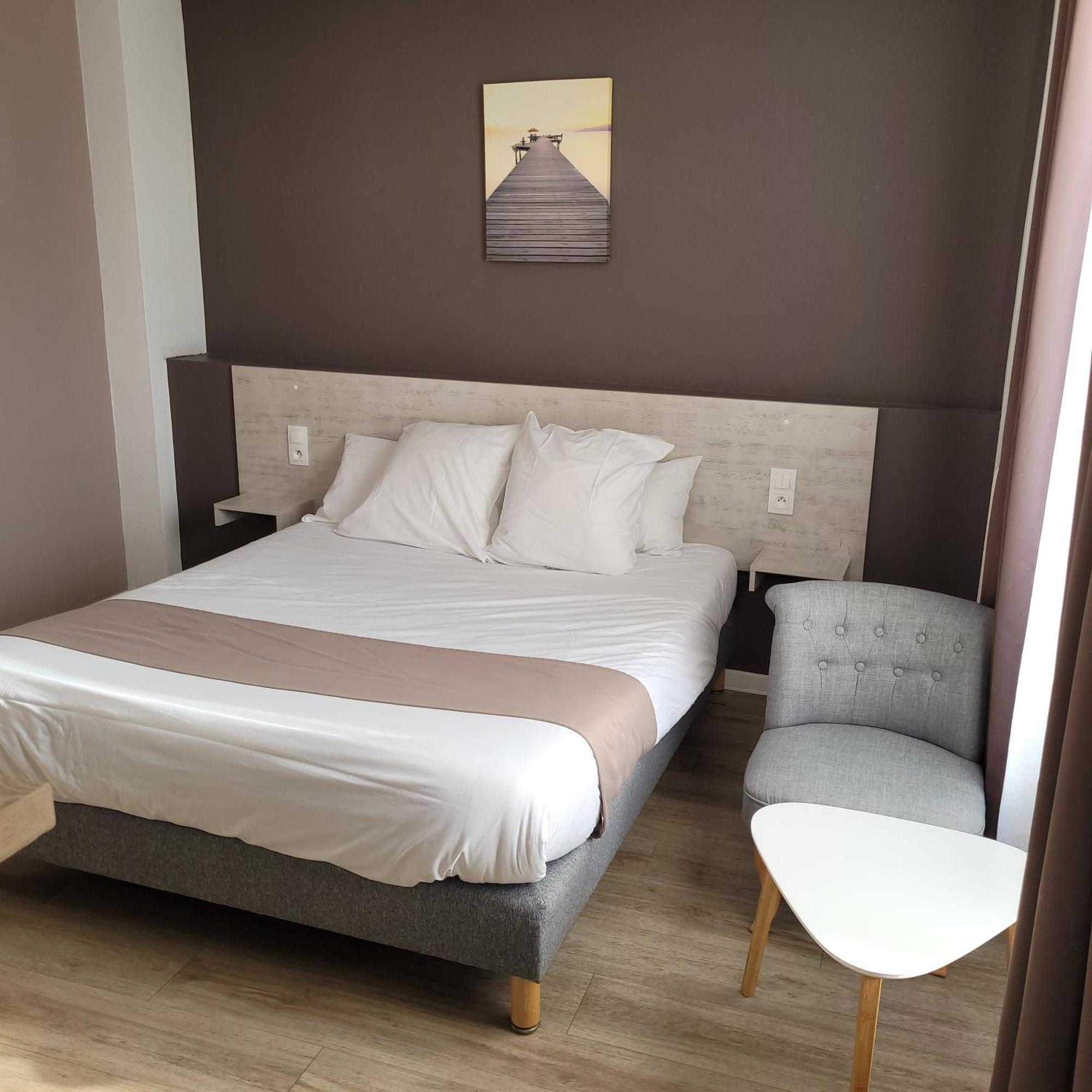 Logis Auberge Des Voyageurs Vandieres  Ngoại thất bức ảnh